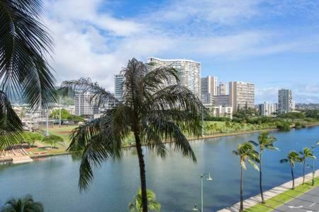 Hawaiian Monarch Upgraded Modern Studio Хонолулу Екстериор снимка